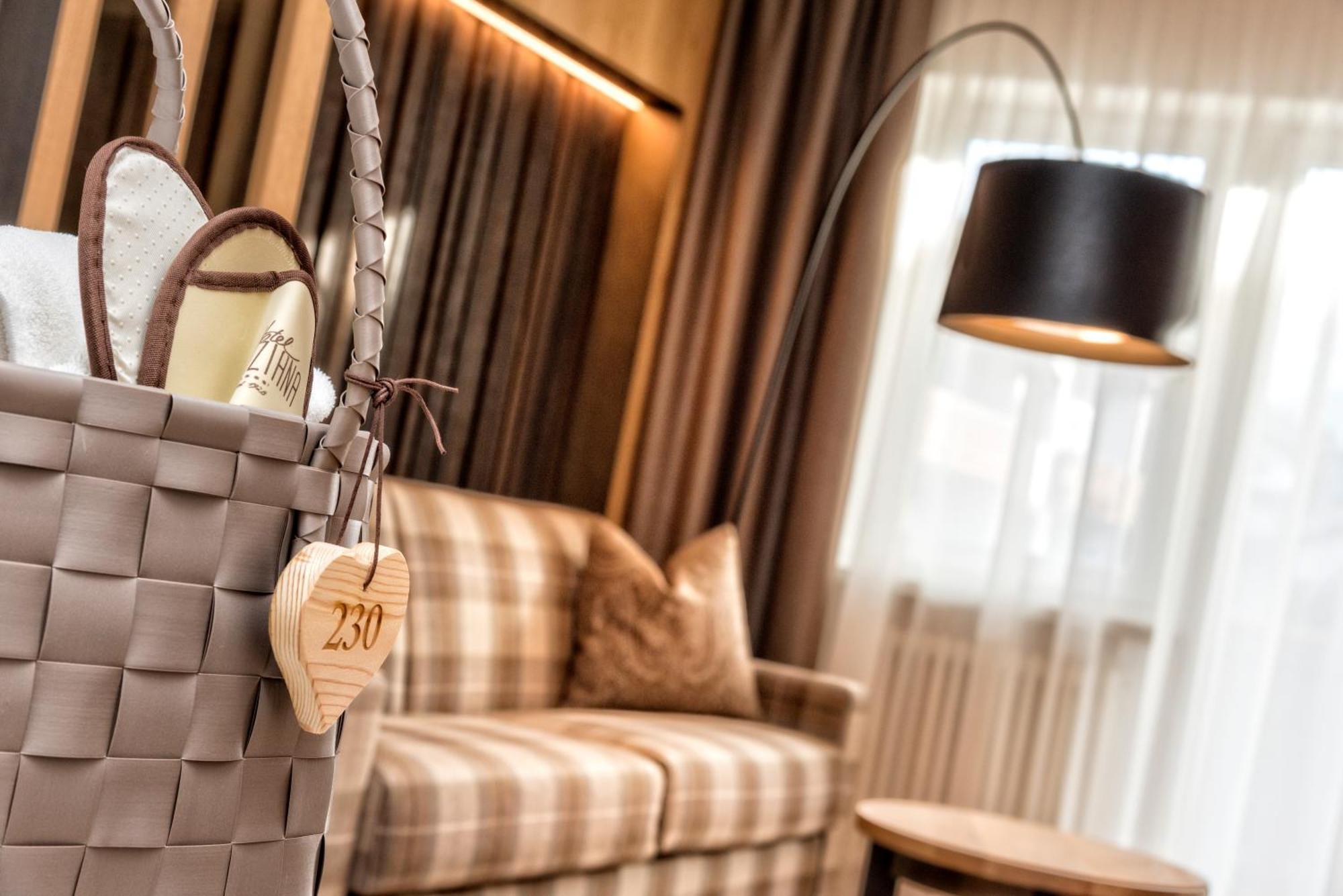 Hotel Genziana Ortisei Eksteriør billede